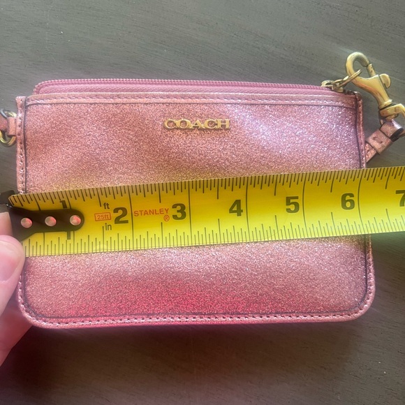 Coach glitter wristlet - Picture 5 of 5
